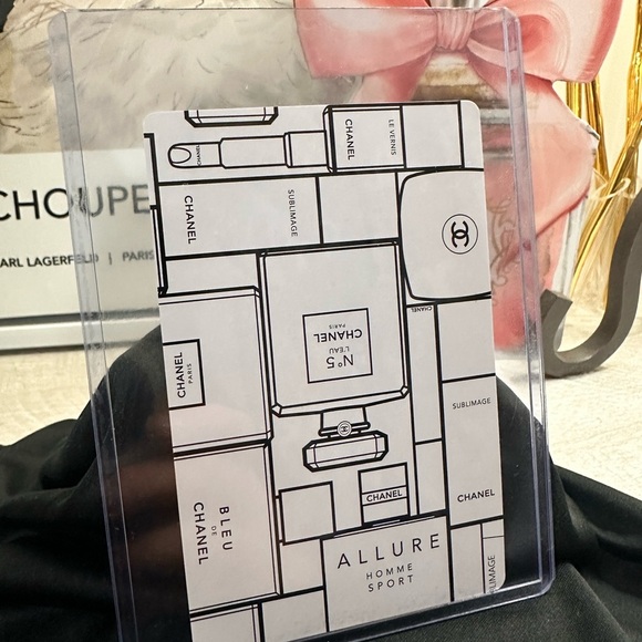 Chanel Joker Card - Picture 2 of 2